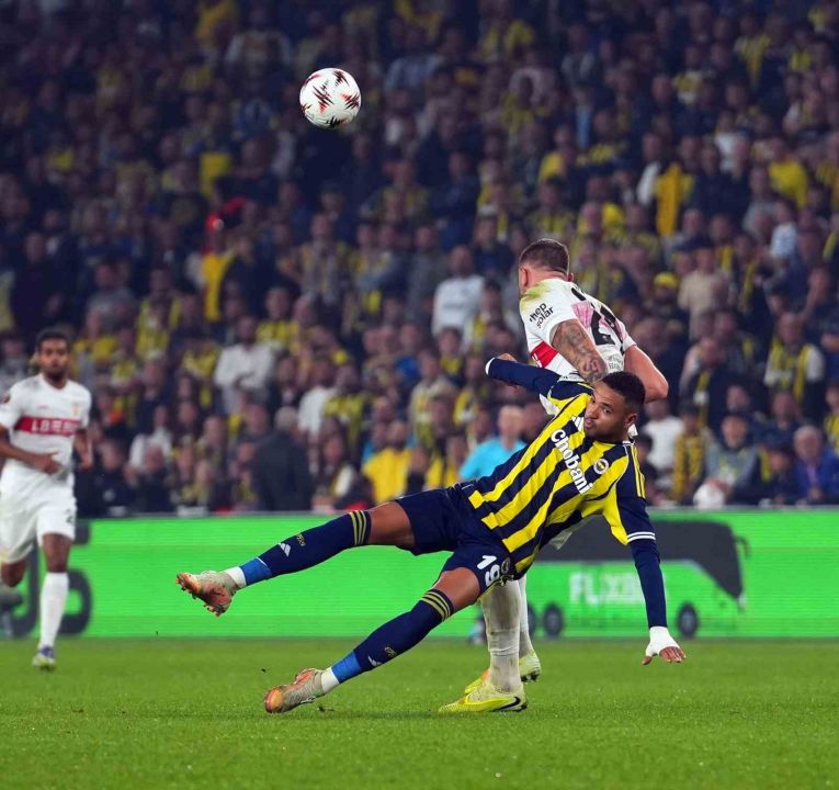 UEFA Avrupa Ligi: Fenerbahçe: 1 - Stuttgart: 0