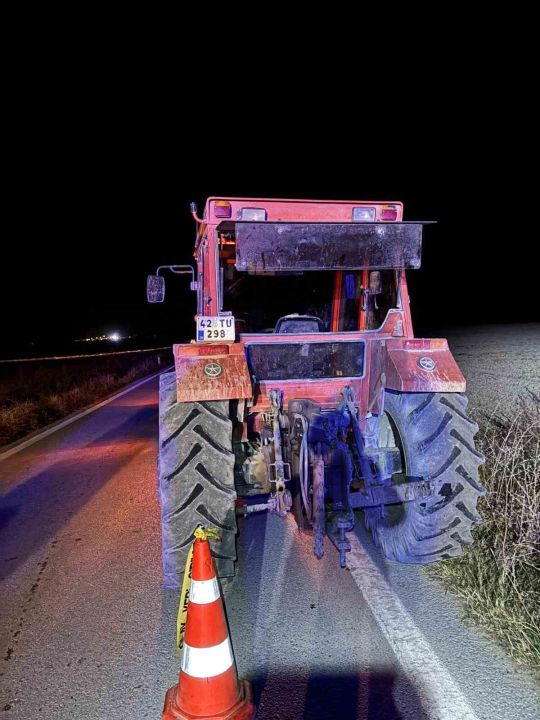 Başkent’te feci kaza: Otomobil traktöre çarptı, 1 ölü, 1 yaralı!