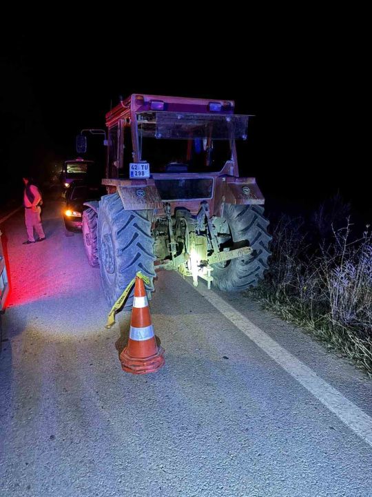 Başkent’te feci kaza: Otomobil traktöre çarptı, 1 ölü, 1 yaralı!