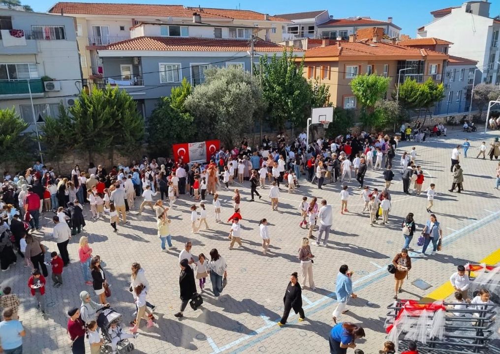 Namık Kemal İlkokulu öğrencileri Gazze için seferber oldu