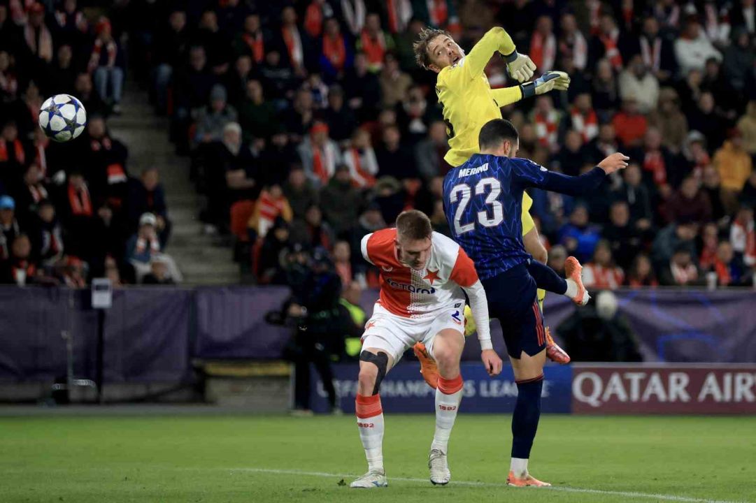 Arsenal, Şampiyonlar Ligi’nde 4’te 4 yaptı