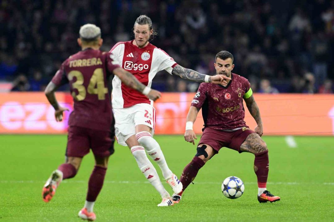 UEFA Şampiyonlar Lig: Ajax: 0 - Galatasaray: 0 (İlk yarı maçtan kareler)