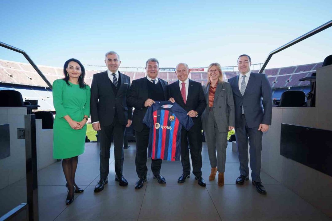 Barcelona yuvasına döndü