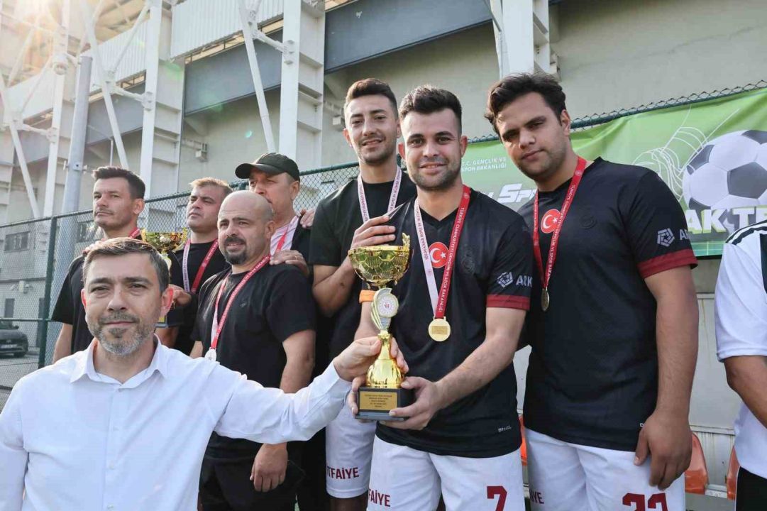 3. Kamu Spor Oyunları Ege Grup Müsabakaları Manisa’da sona erdi