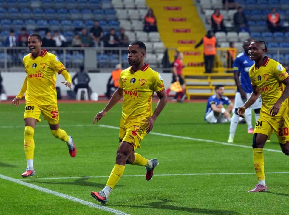 Trendyol Süper Lig: Kasımpaşa: 0 - Göztepe: 2 (Maç sonucu)
