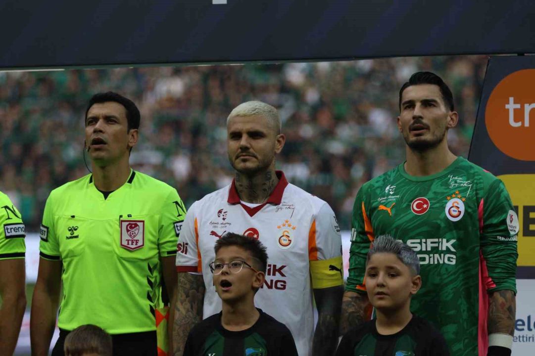 Galatasaray’da 2 değişiklik