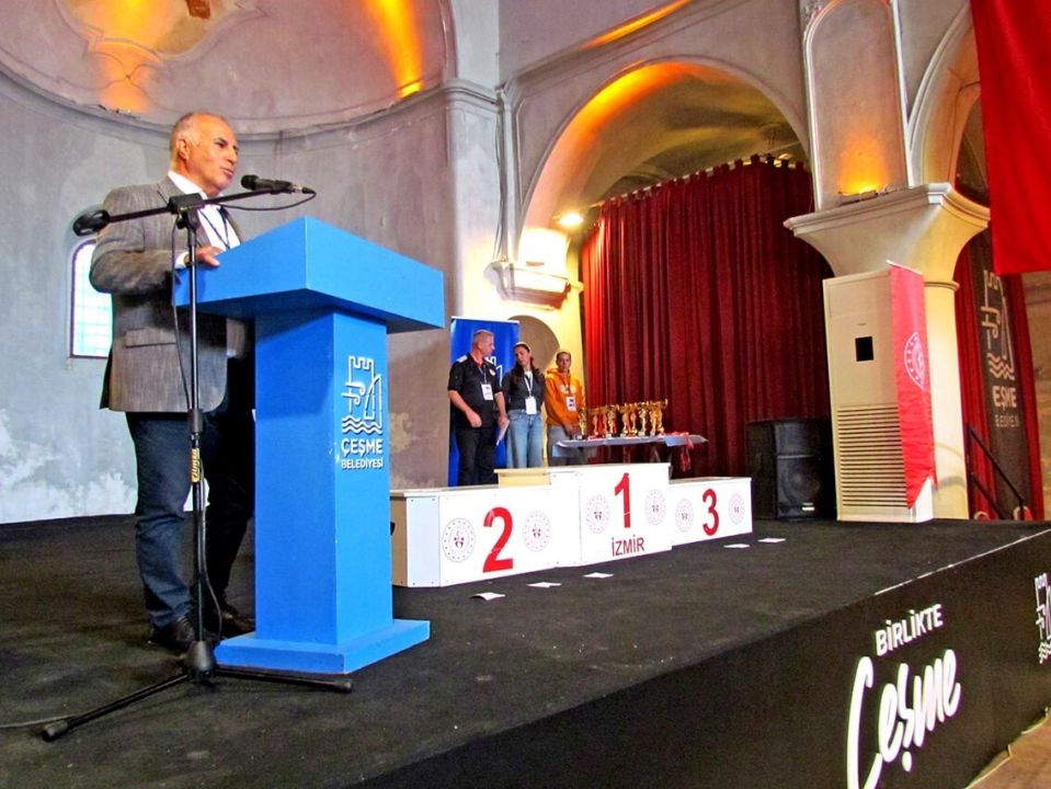 Çeşme’de satranç turnuvası düzenlendi