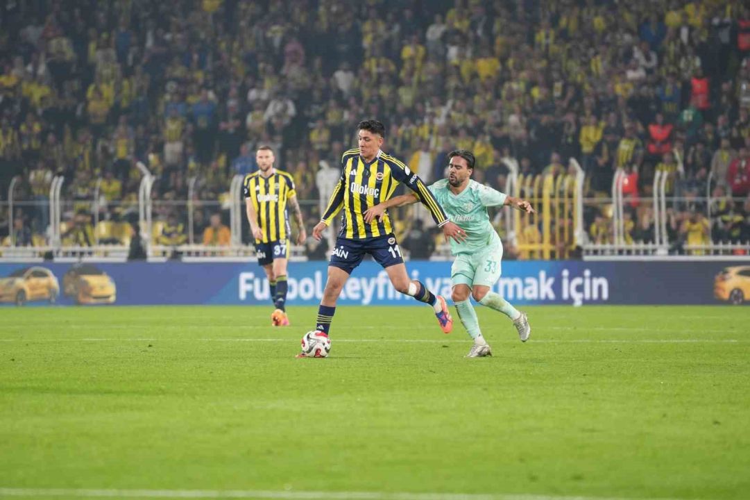 Trendyol Süper Lig: Fenerbahçe: 4 - Kayserispor: 2 (Maçtan kareler)