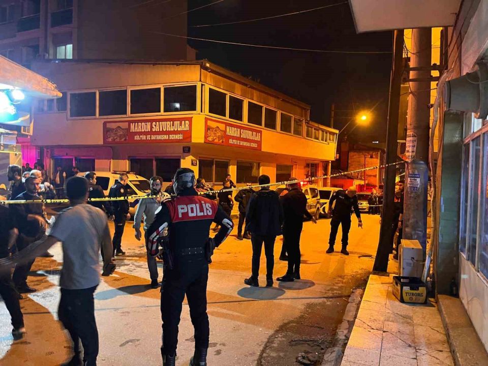 İzmir’deki silahlı saldırıda 1 ölü, 3 yaralı vardı, detaylar belli oldu!