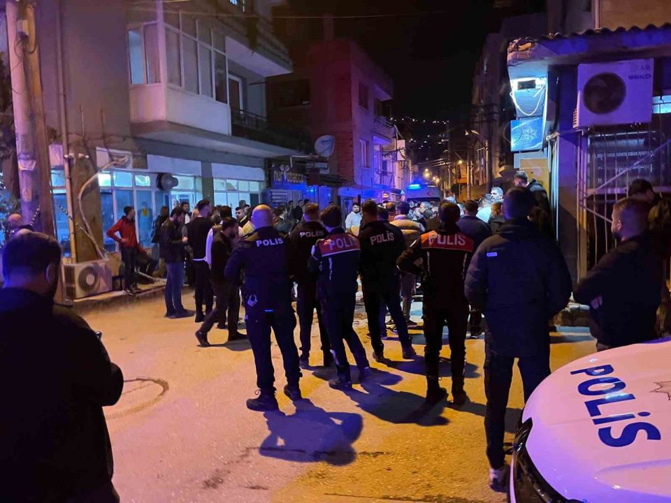 İzmir’deki silahlı saldırıda 1 ölü, 3 yaralı vardı, detaylar belli oldu!