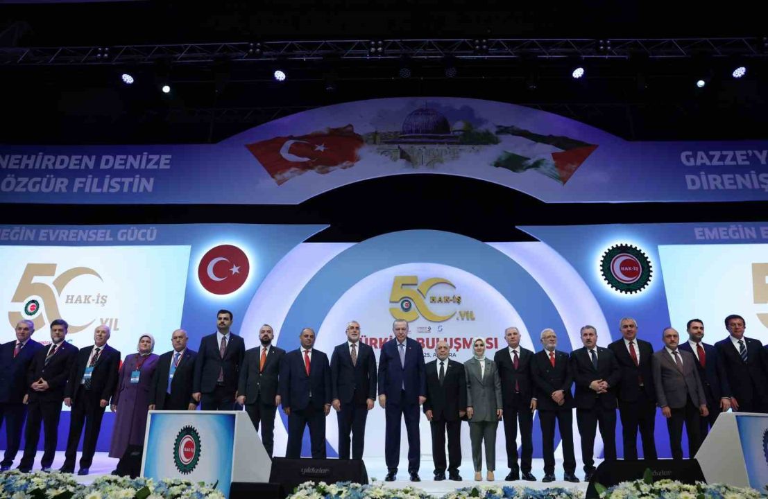 Cumhurbaşkanı Erdoğan: "Hayat pahalılığını mutlaka çözeceğiz"