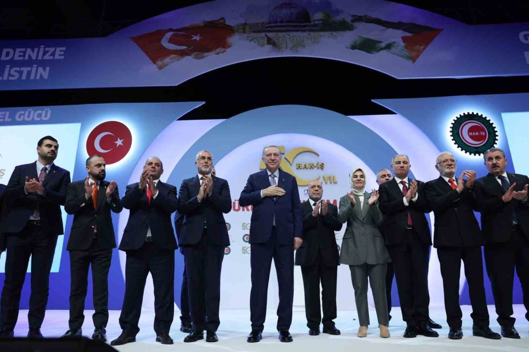 Cumhurbaşkanı Erdoğan: "Hayat pahalılığını mutlaka çözeceğiz"
