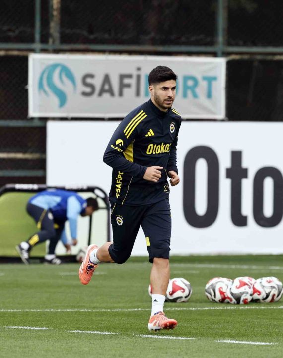 Fenerbahçe, Çaykur Rizespor maçı hazırlıklarına devam etti (Antrenmandan kareler)