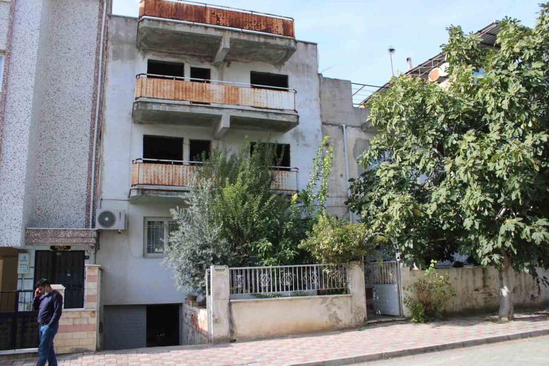 Ege'de acı haber: Yaşlı adam evinde ölü bulundu!