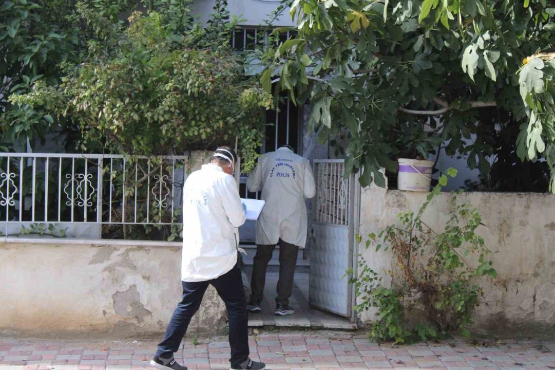 Ege'de acı haber: Yaşlı adam evinde ölü bulundu!