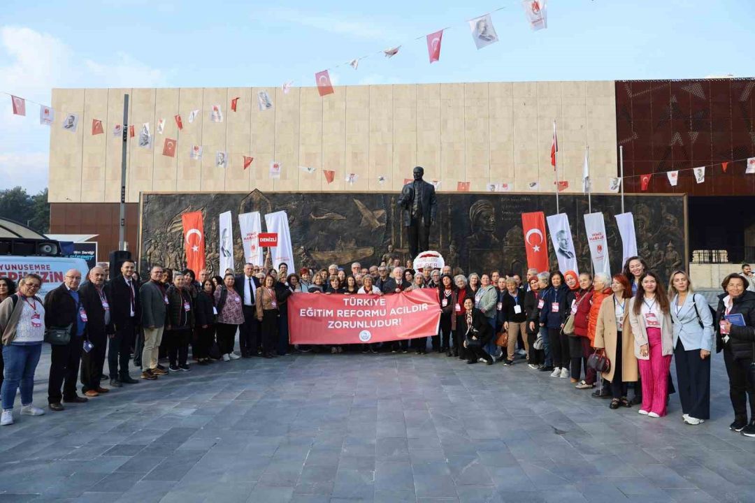 Eğitimin sorunları Manisa'da masaya yatırıldı