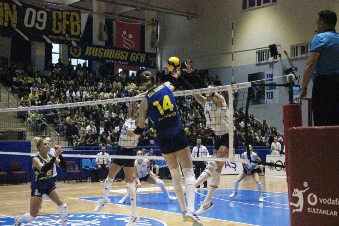 Sultanlar Ligi: Aydın Büyükşehir Belediyespor: 1 - Fenerbahçe Medicana: 3