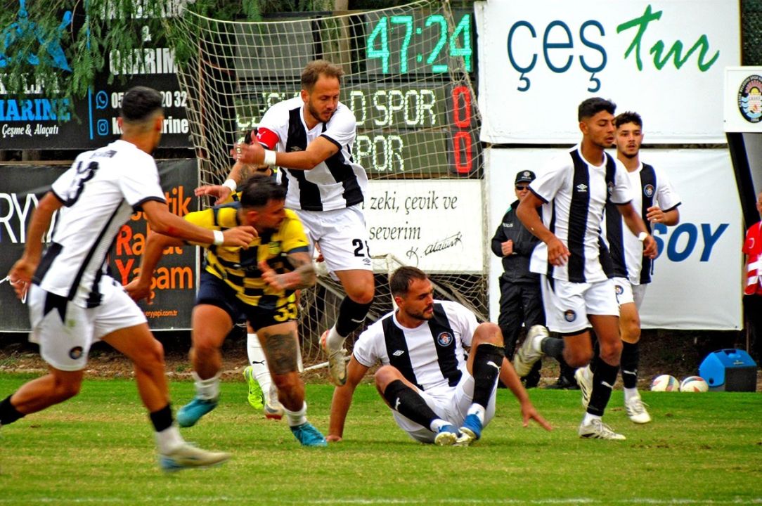 Çeşme’de derbi mücadelesinde gol sesi çıkmadı