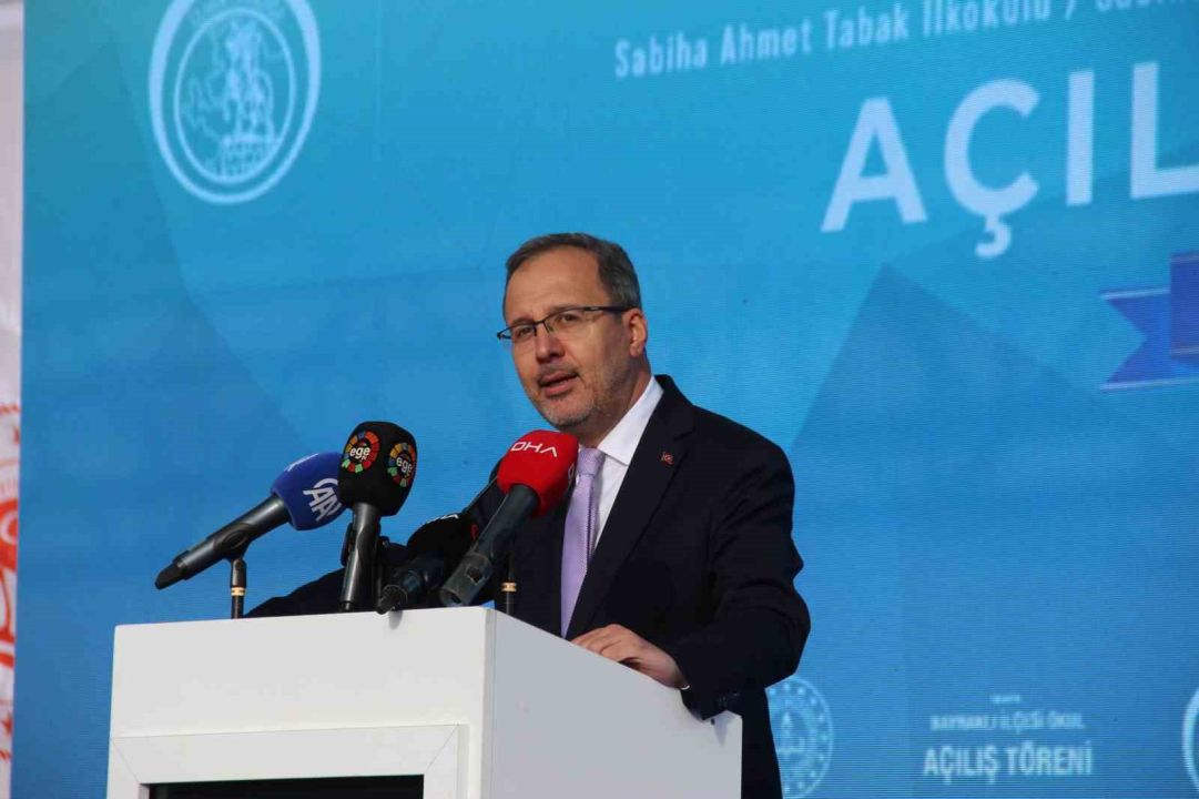 Depremde hasar görünce yeniden yapılan 4 okulun açılışı gerçekleştirildi