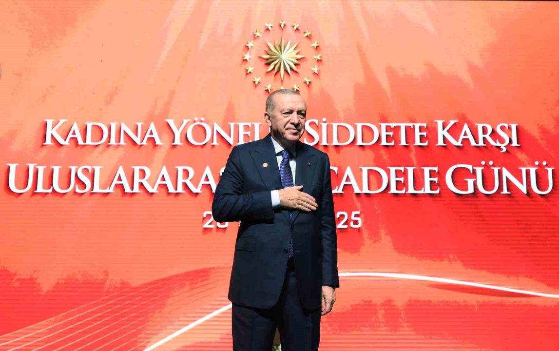 Cumhurbaşkanı Erdoğan: "Kadına el kaldıranın eli de, vicdanı da kararmıştır"