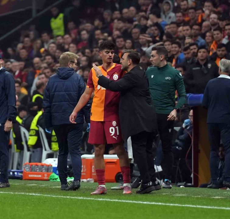 Arda Ünyay, UEFA Şampiyonlar Ligi’nde ilk maçına çıktı
