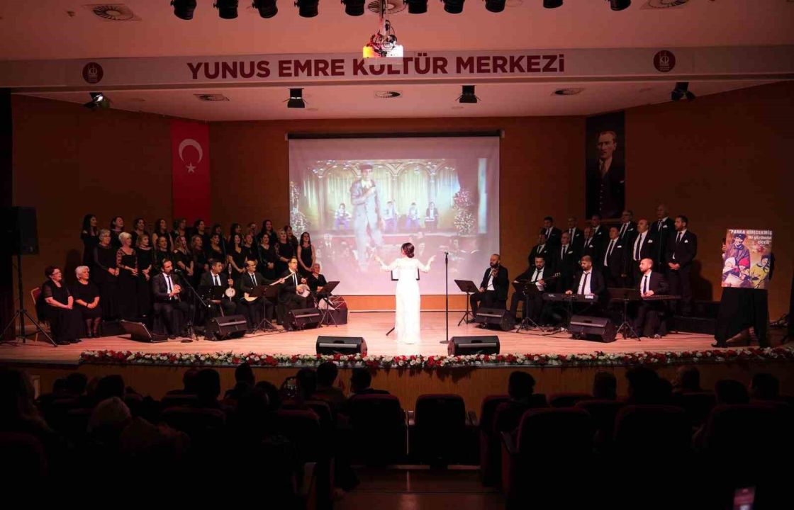 Kemal Sunal türkülerle anıldı