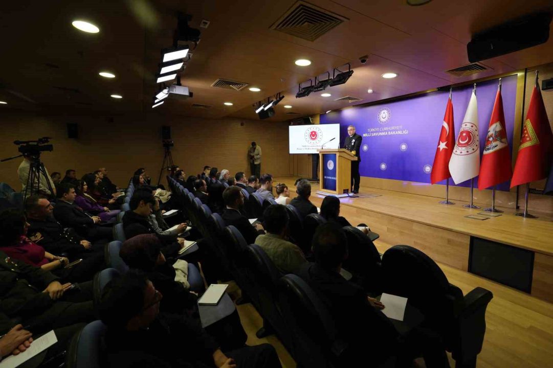 MSB: "Ukrayna’ya Türk askeri gönderilme iddiası) Rusya ile Ukrayna arasında bir ateşkesin tesis edilmesi gerekmektedir"