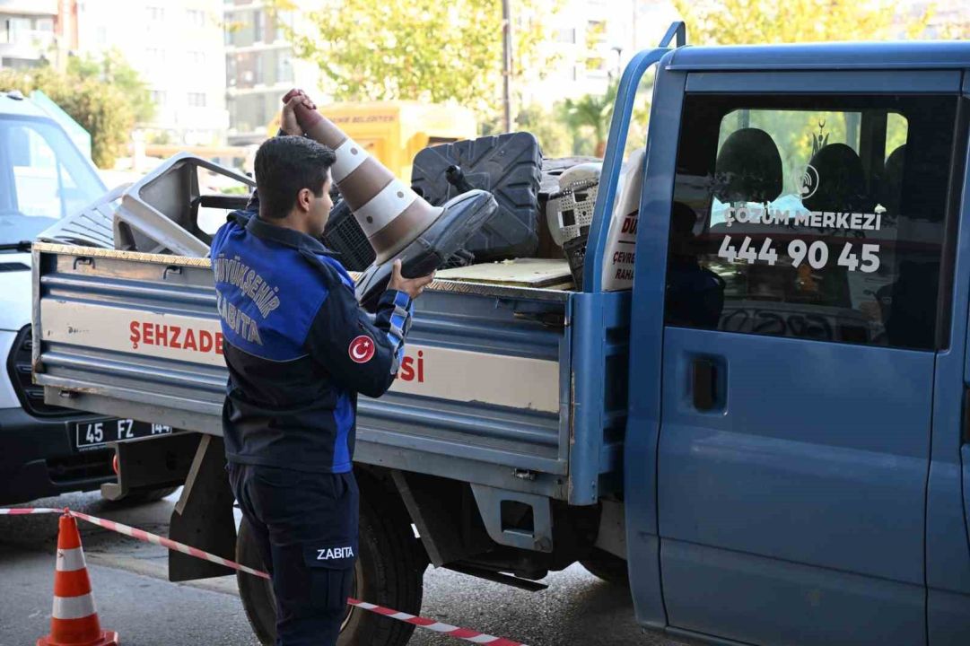 Manisa’da kaldırım işgaline yönelik denetimler devam ediyor