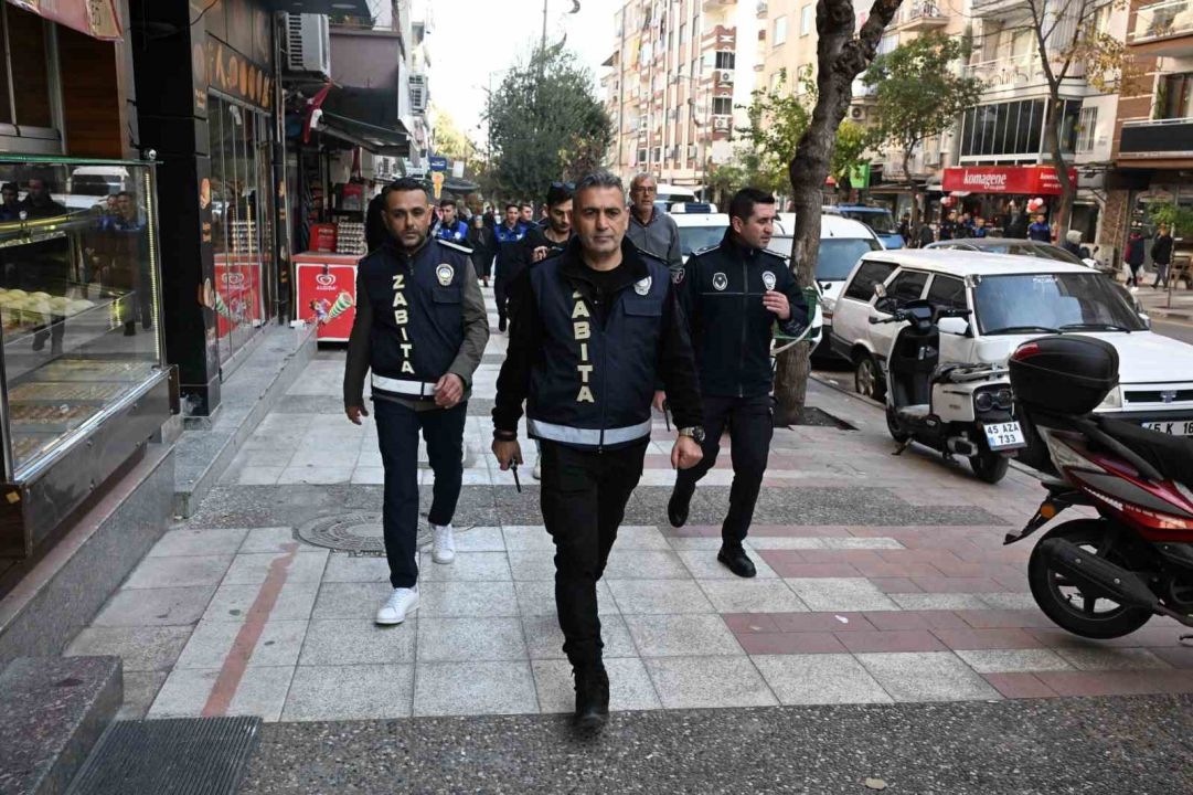 Manisa’da kaldırım işgaline yönelik denetimler devam ediyor