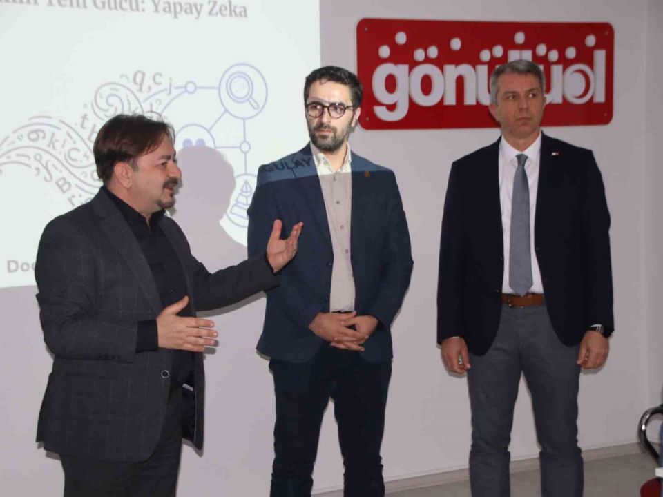 Manisa Medya Akademisinde ilk ders ‘Yapay zeka haberciliği' oldu