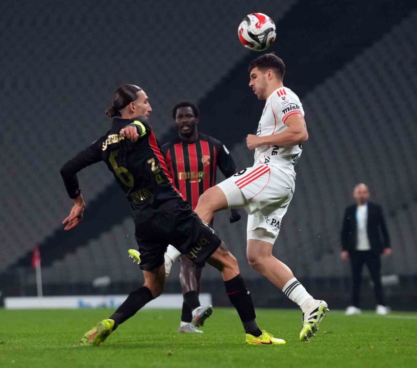 Trendyol Süper Lig: Fatih Karagümrük: 0 - Beşiktaş: 2 (Maç sonucu)
