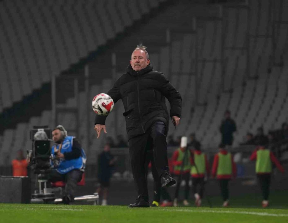 Trendyol Süper Lig: Fatih Karagümrük: 0 - Beşiktaş: 2 (Maç sonucu)