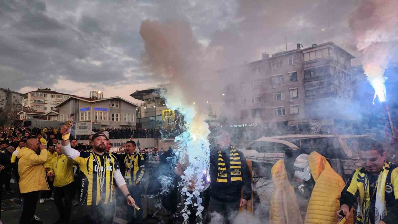 Fenerbahçe taraftarından derbiye yoğun ilgi