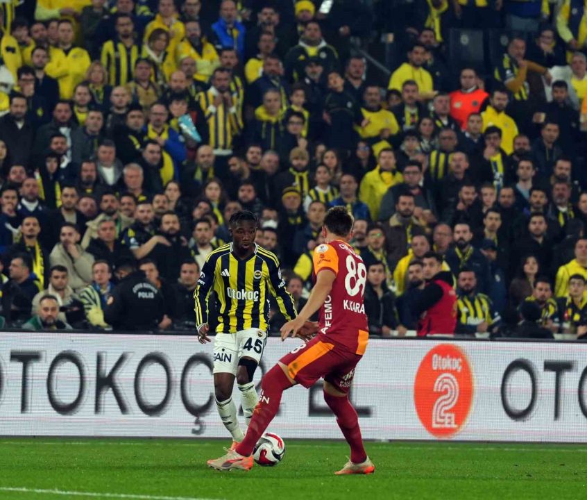 Trendyol Süper Lig: Fenerbahçe: 1 - Galatasaray: 1 (Maç sonucu)