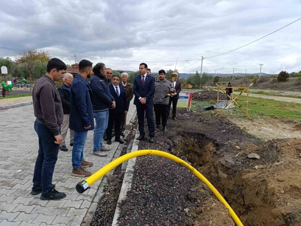 Manisa'nın o ilçesinde doğalgaz için ilk kazma vuruldu