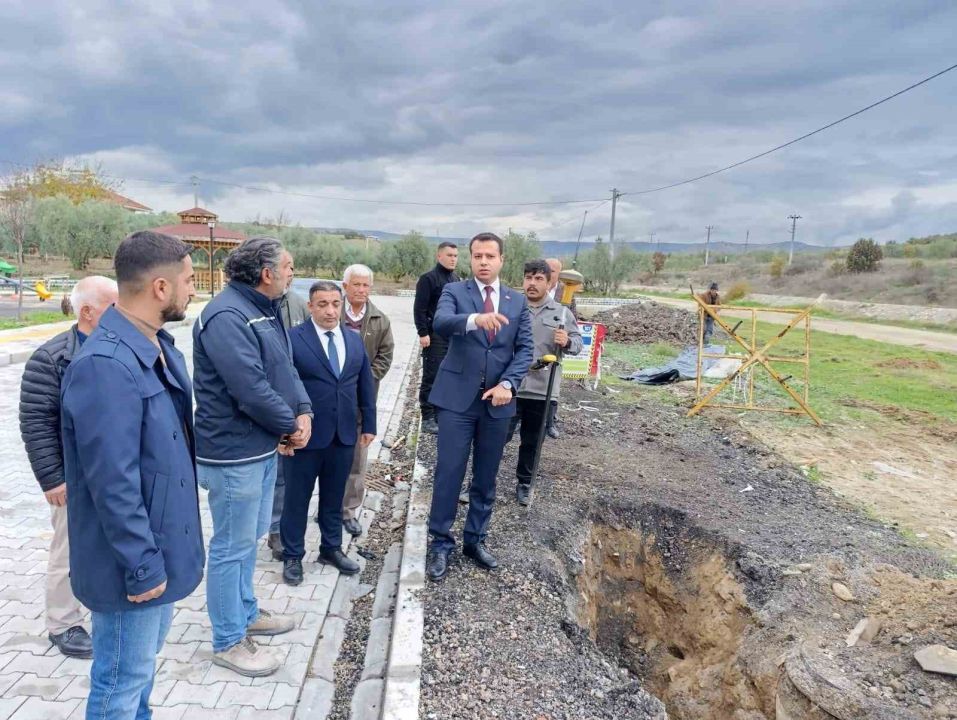Manisa'nın o ilçesinde doğalgaz için ilk kazma vuruldu