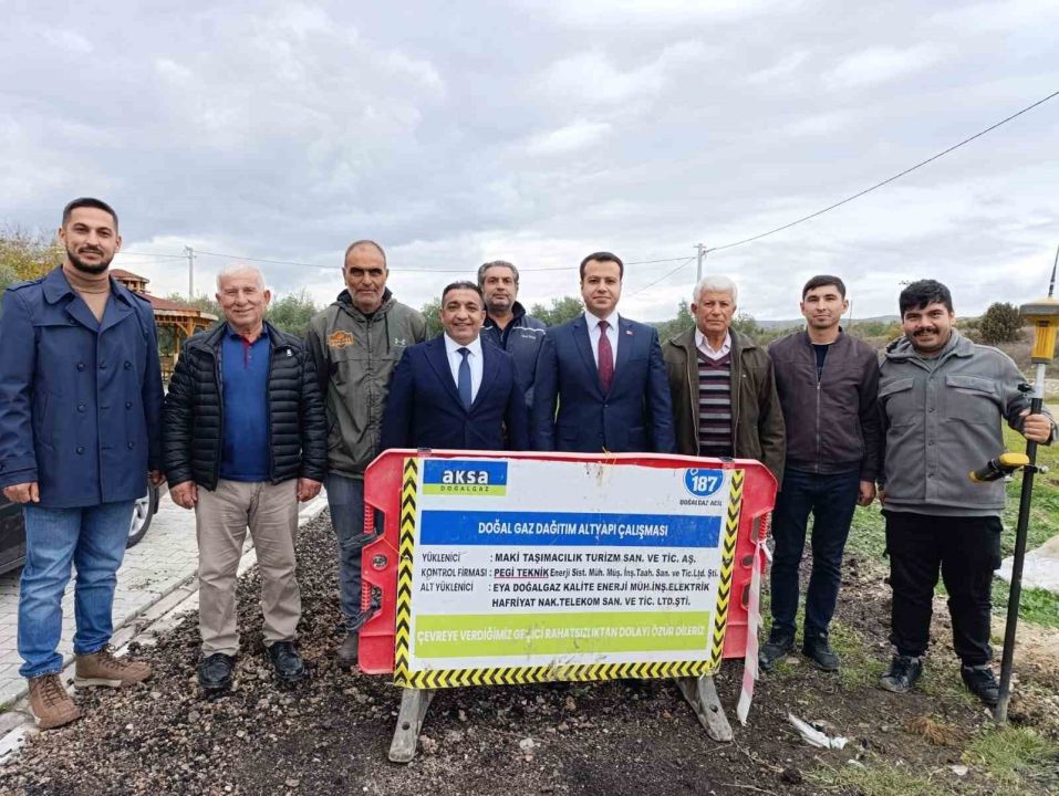 Manisa'nın o ilçesinde doğalgaz için ilk kazma vuruldu