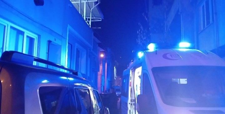 Şüpheli ölüm: Baba ve kızı evde ölü bulundu!