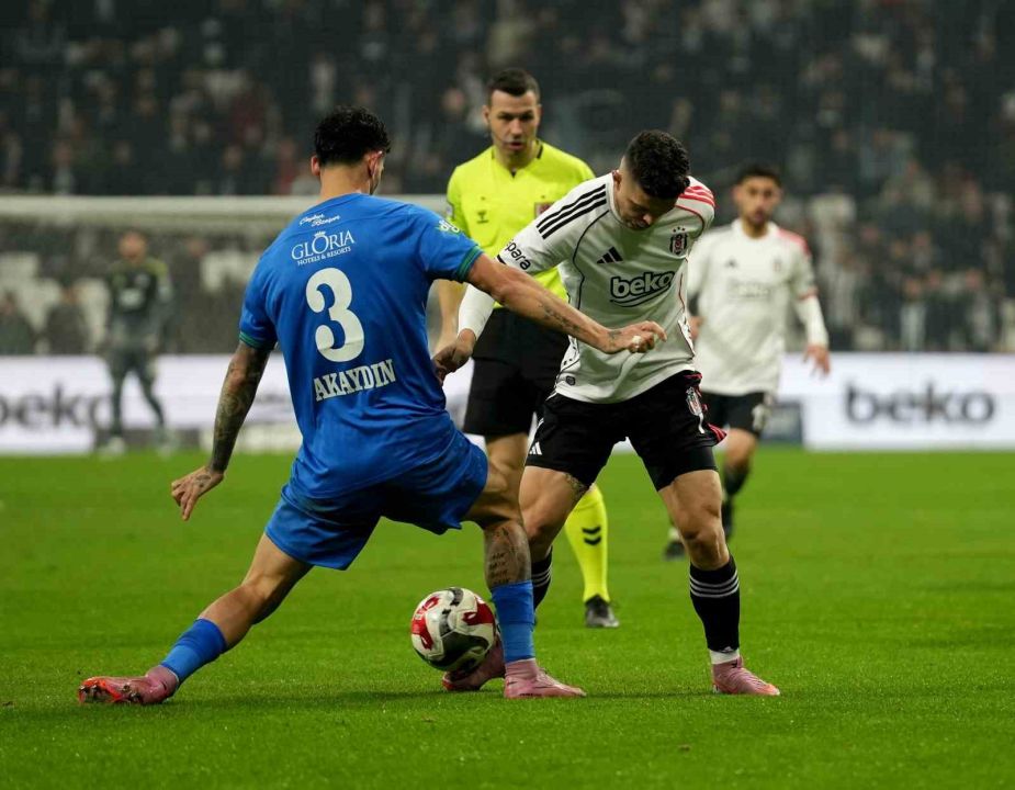Trendyol Süper Lig: Beşiktaş: 1 - Çaykur Rizespor: 0 (Maç sonucu)