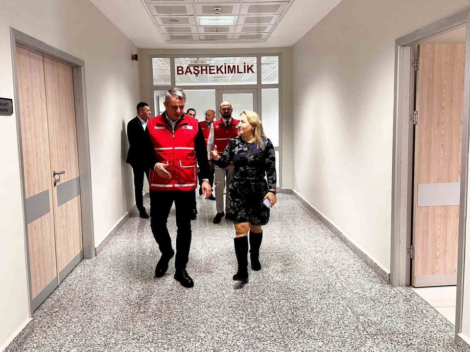 Türk Kızılay Manisa’dan Merkezefendi Devlet Hastanesi’ndeki hastalara destek