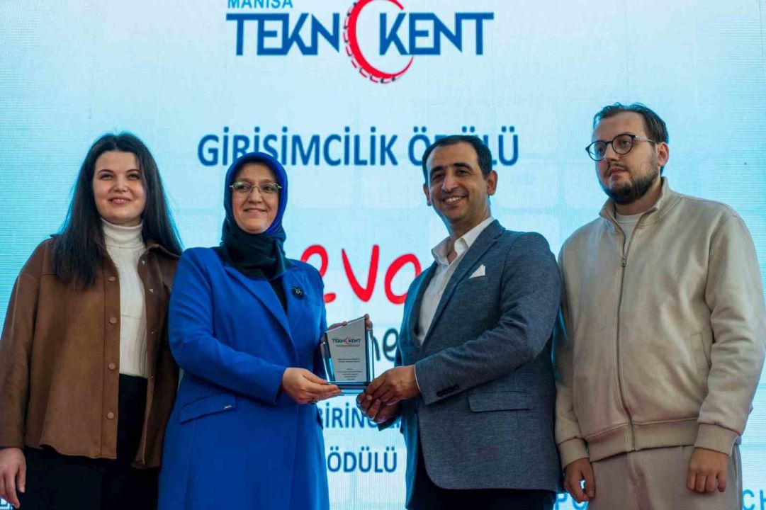 Manisa CBÜ TEKNOKENT’e destek sağlayan firmalara ödül