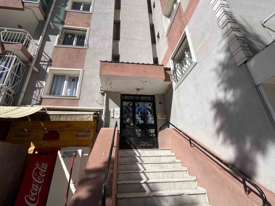 Apartman sakinlerine ’raporlu’ zulüm!