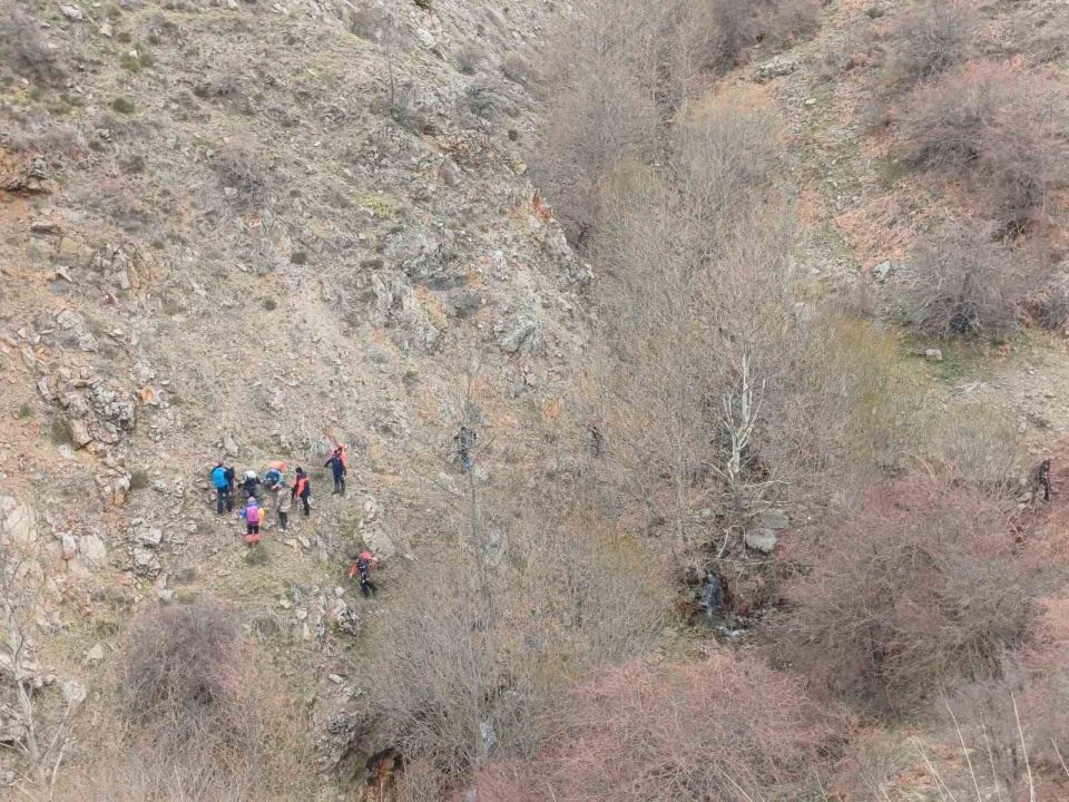 Bozdağ’da kaybolan dağcıyı arama çalışmaları İzmir’e kaydırıldı