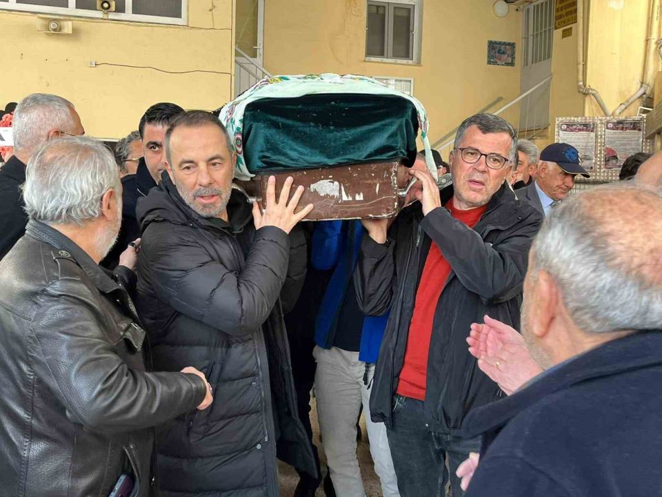 Spor yorumcusu ve teknik direktör Kapsal’ın acı günü