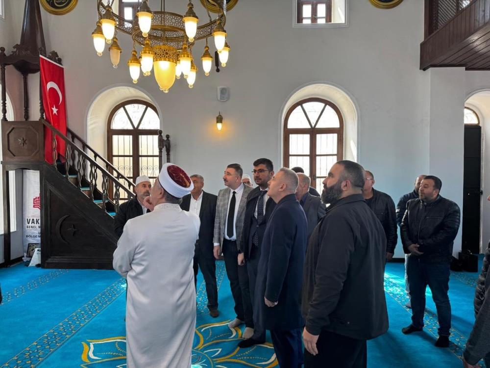 Restore edilen tarihi Asmalı Mescit Camii ibadete açıldı