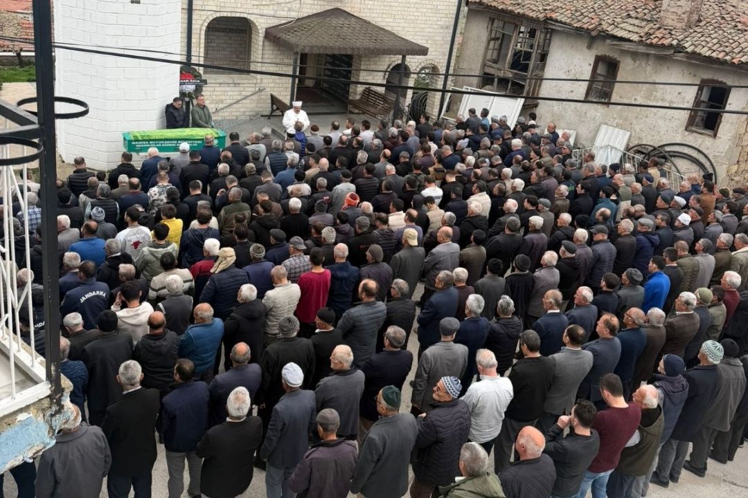 Eski Belediye Başkanı hayatını kaybetti