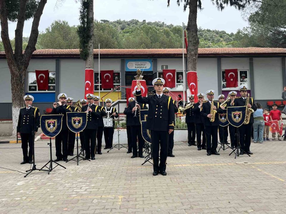 Bayındır’da "İlk Mektubum Mehmetçiğe" projesinde duygusal anlar