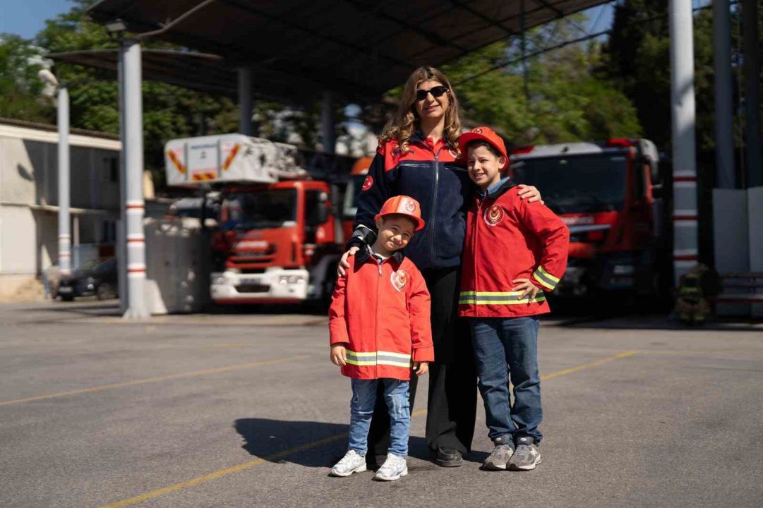 Alevlere koşan süper anneler