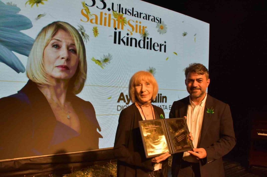 Şiirin kalbi Salihli'de attı