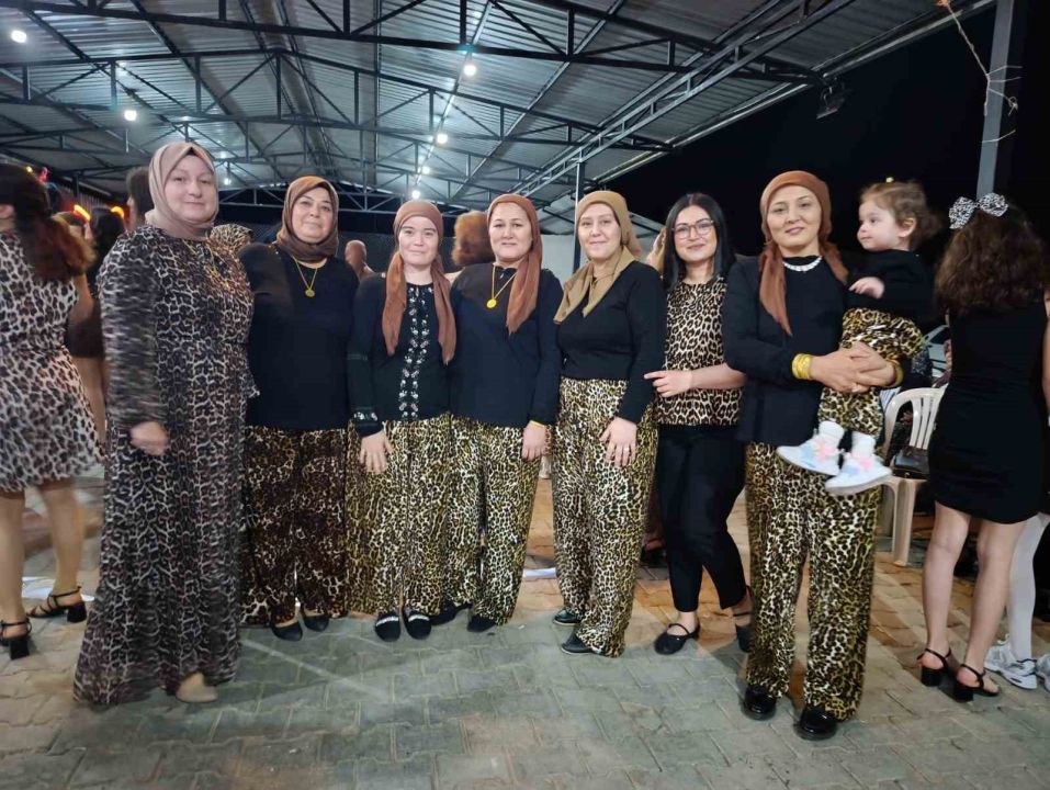 Muhtardan Anneler Günü’ne özel leopar gecesi